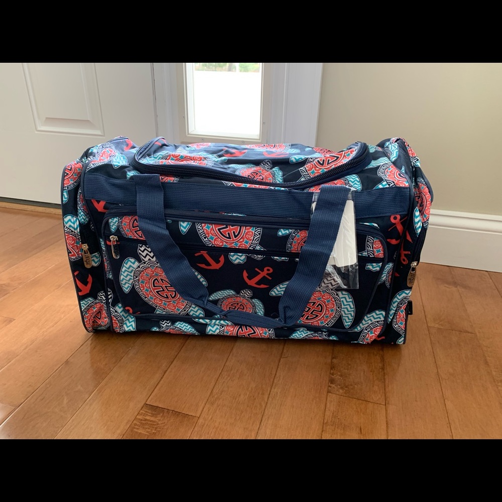 Ngil Turtle duffle bag NWT